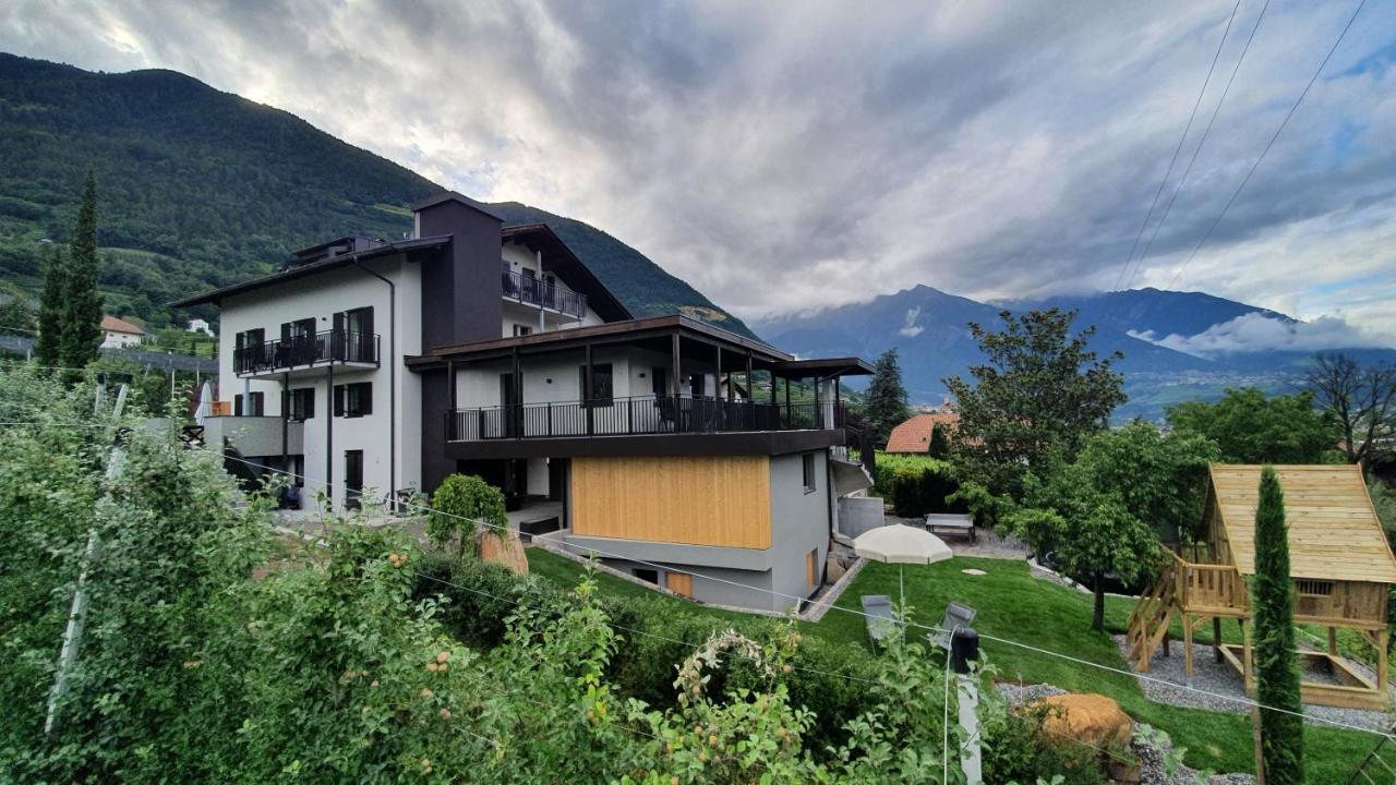 Haus Sonnegg Apartment Marlengo Bagian luar foto