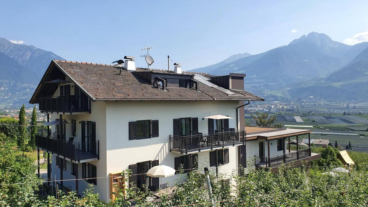 Haus Sonnegg Apartment Marlengo Bagian luar foto