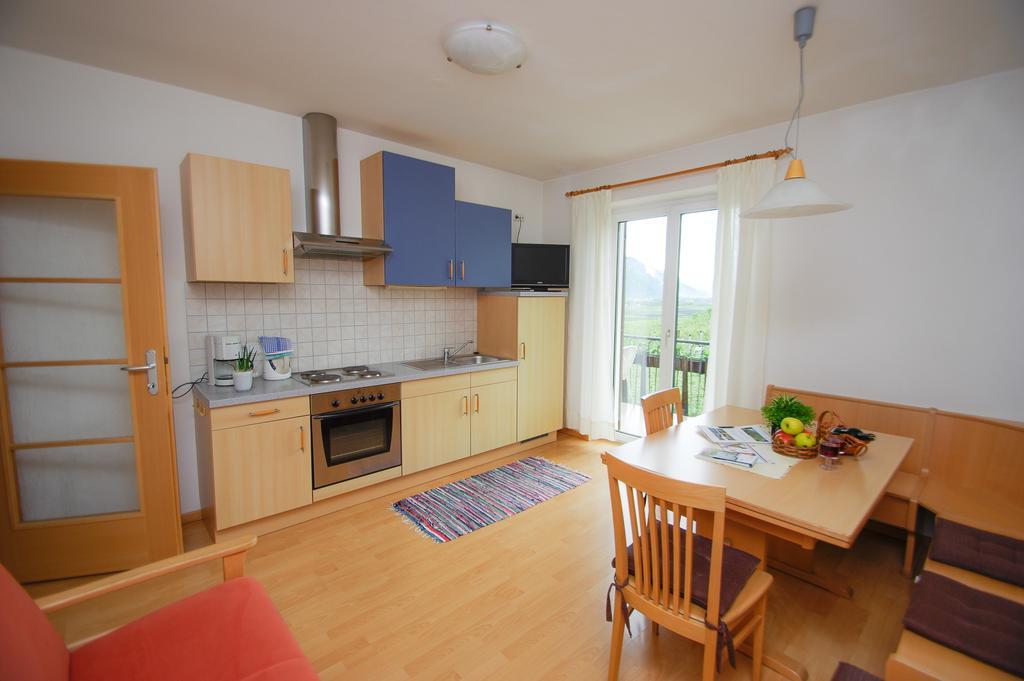 Haus Sonnegg Apartment Marlengo Bagian luar foto